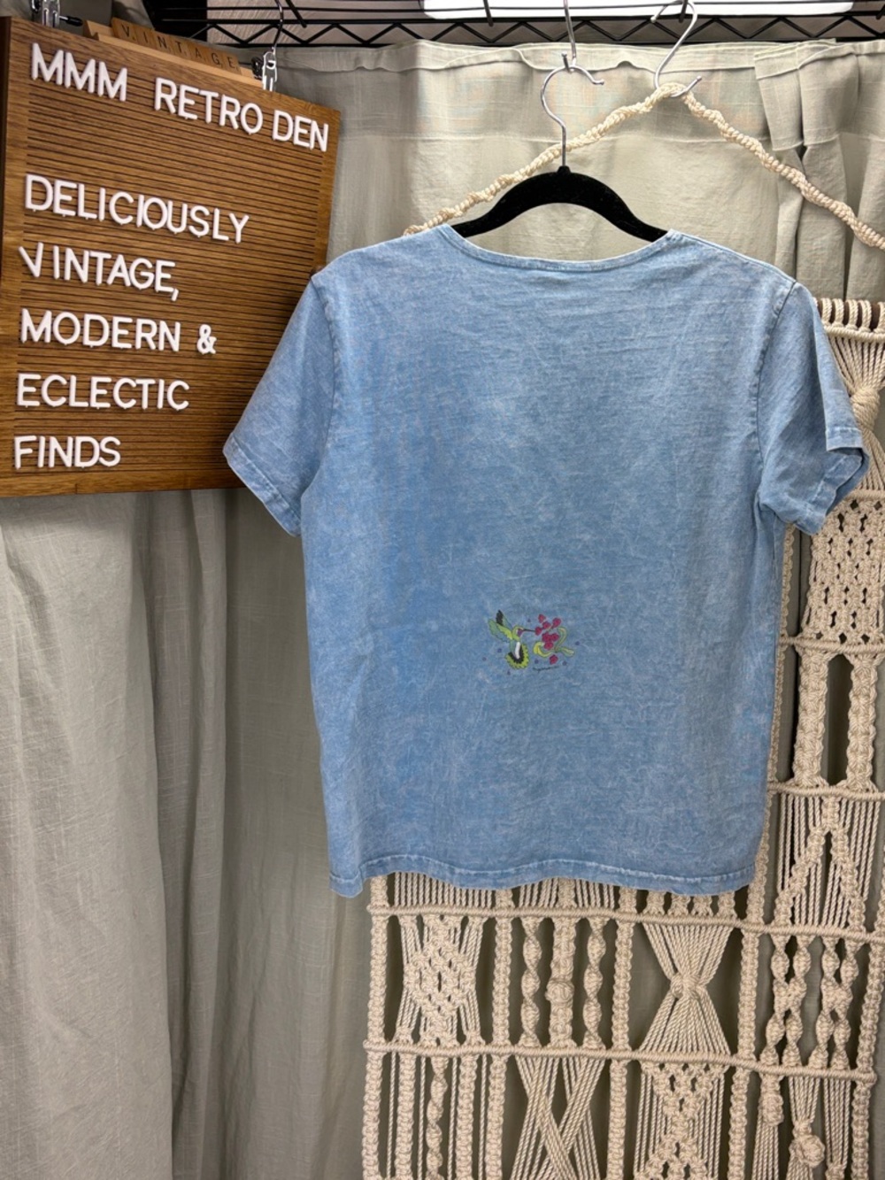 Sabaku Artwear Light Blue Tee with Multicolor Bird & Floral Graphic | Small - Picture 4 of 11